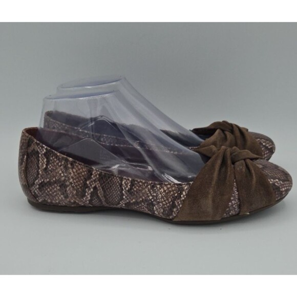 Born Women's Lilly Ballet Flat Size 8.5 Brown Snake Leather Suede Knot Bow Shoes - Picture 6 of 9
